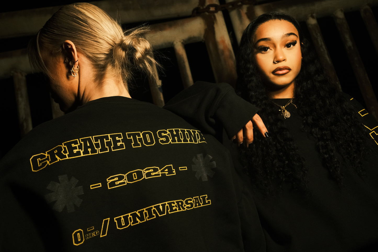 CREW-NECK O-